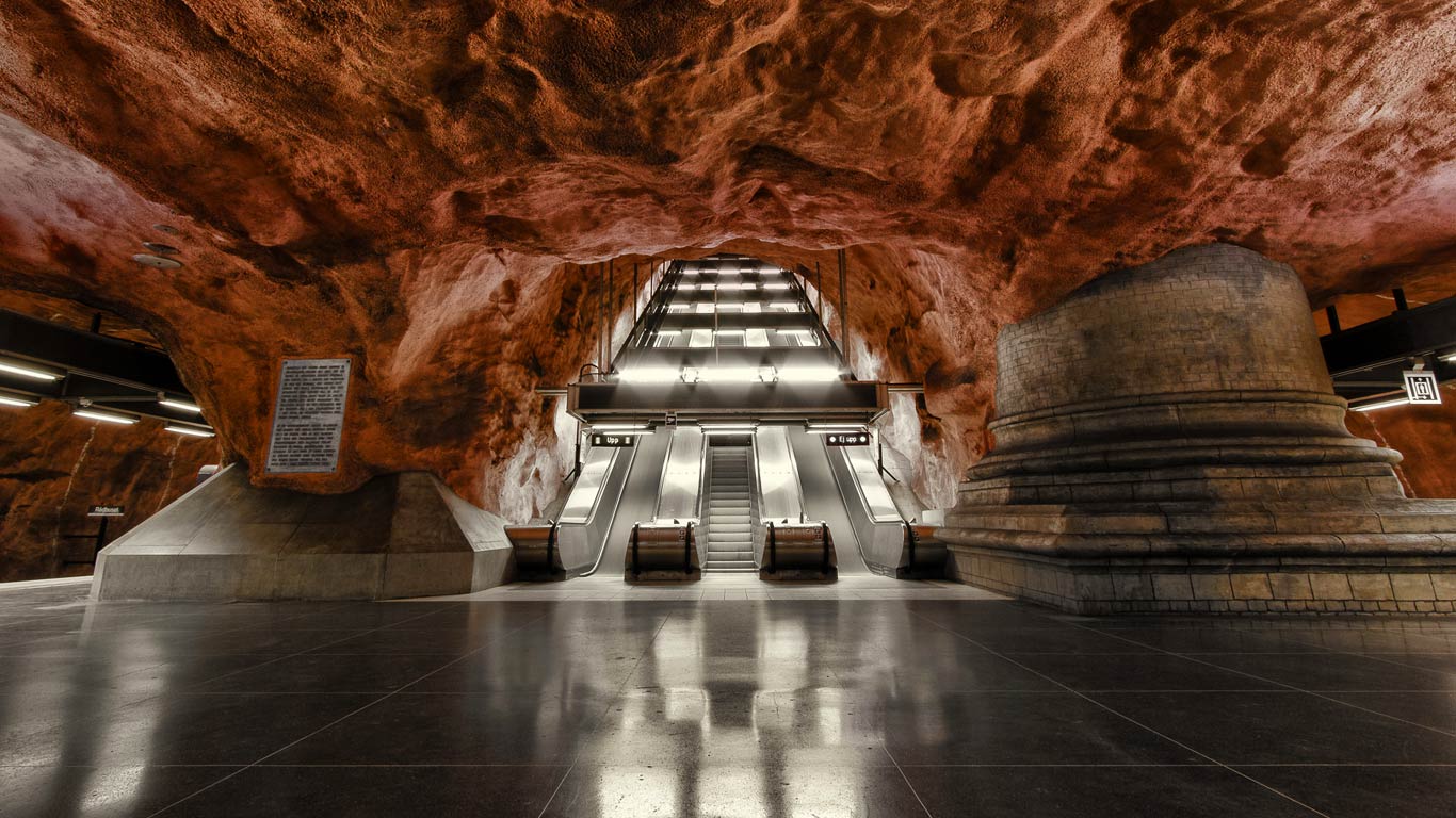 Rådhuset metro station in Stockholm, Sweden (© Alexander Dragunov/In cooperation with 500px)(Bing Canada)