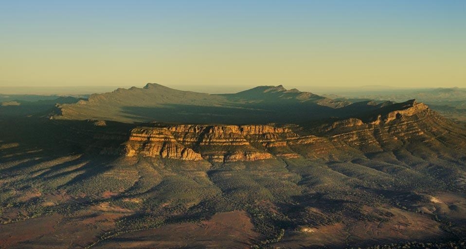 Aerial photo of Wilpena Pound in the Flinders Ranges, South Australia, Australia (© imagebroker.net/Superstock) &copy; (Bing United Kingdom)