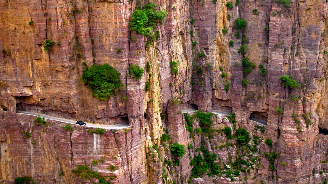 太行山郭亮隧道，中国河南 (© View Stock/Offset)(Bing China)