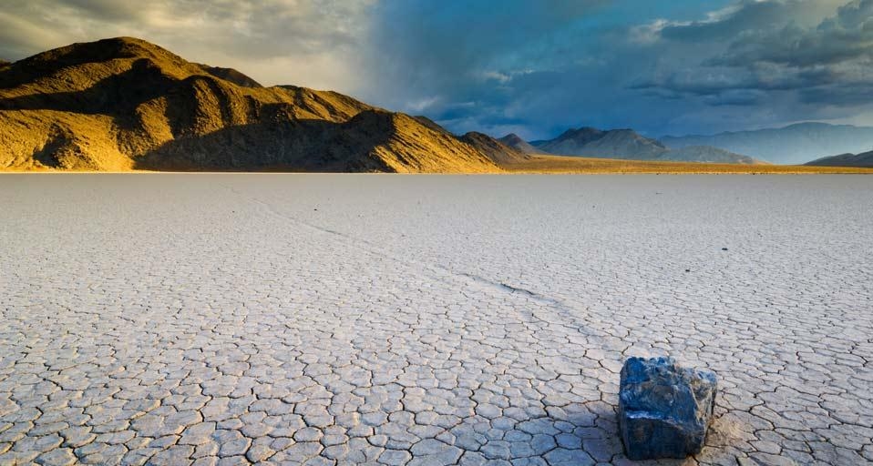 Racetrack Playa in Death Valley National Park, California, USA (© Robert Harding World Imagery/Neale Clark/Getty Images) &copy; (Bing United Kingdom)