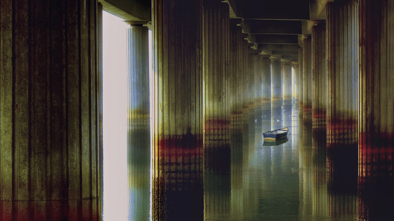 Under a bridge spanning the Odiel River, Huelva, Spain (© Antonio Arcos aka Fotonstudio Photography/Getty Images)(Bing United Kingdom)