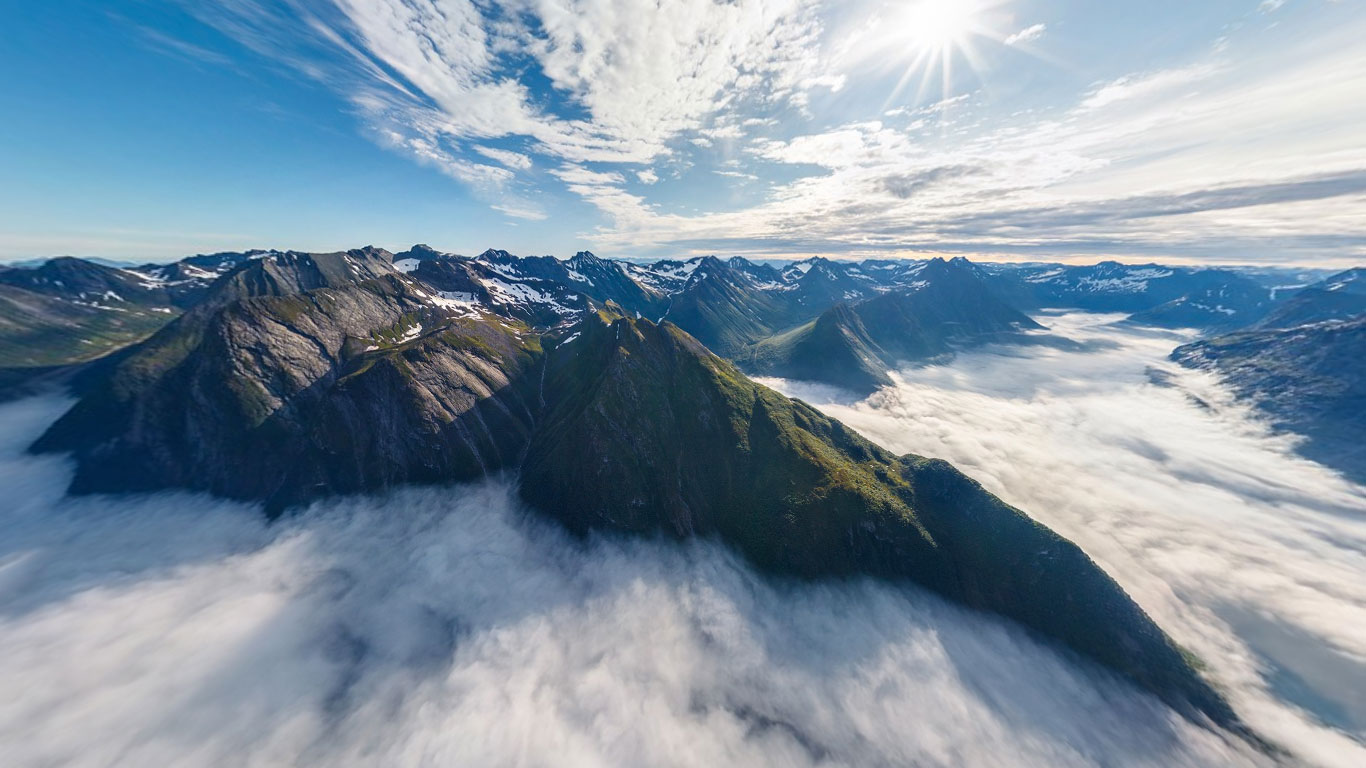 The Sunnmøre Alps over Hjørundfjorden, Norway (© AirPano)(Bing United Kingdom)