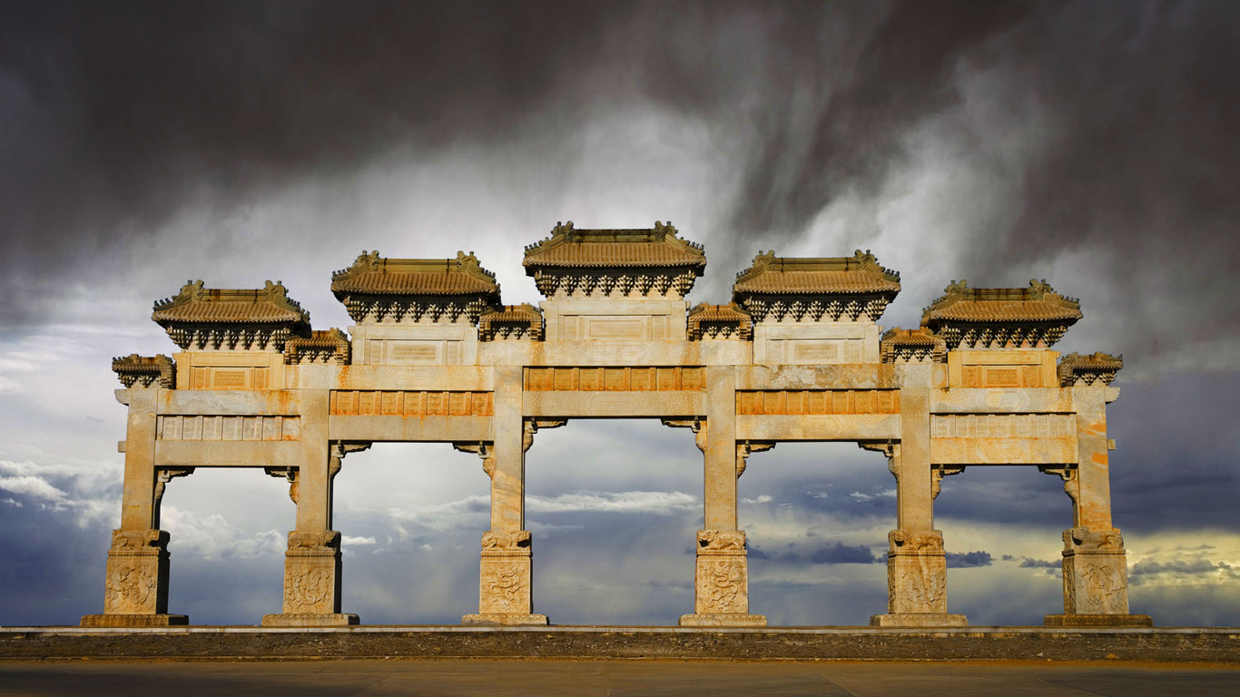 Eastern Qing Tombs, Hebei Province, China (© Best View Stock/age fotostock)(Bing United States)