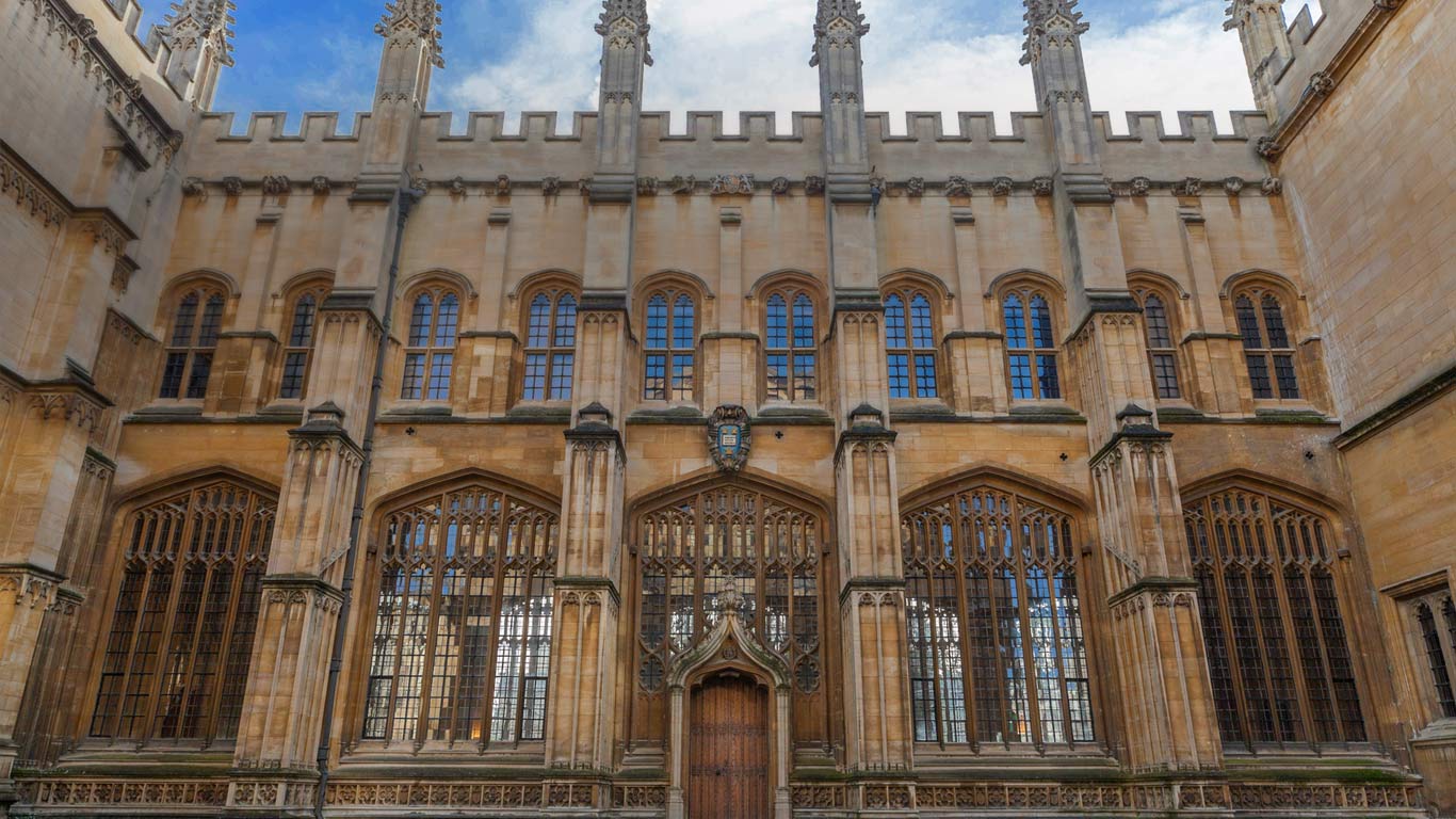 The Bodleian Library, Oxford, Oxfordshire, England, United Kingdom (© Charlie Harding/Corbis)(Bing United Kingdom)