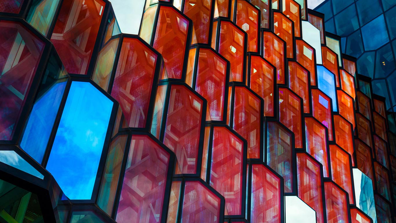 Harpa Concert Hall in Reykjavík, Iceland (© Juan Carlos Muñoz/age fotostock)(Bing Canada)