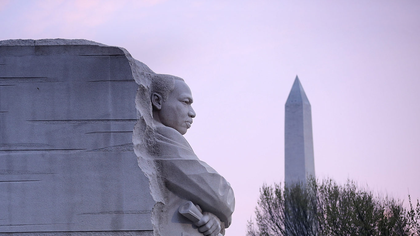 Martin Luther King, Jr. Memorial in Washington, DC (© Chip Somodevilla/Getty Images News/License granted by Intellectual Properties Management, Atlanta, Georgia, as exclusive licensor of the King Estate)(Bing United States)