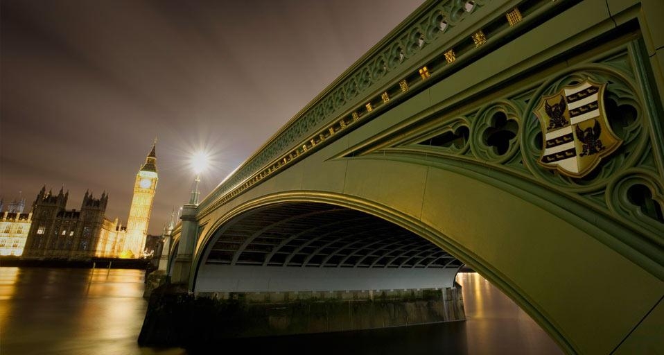 Big Ben and Westminster Bridge, London (© Alex Holland/Corbis) &copy; (Bing United Kingdom)