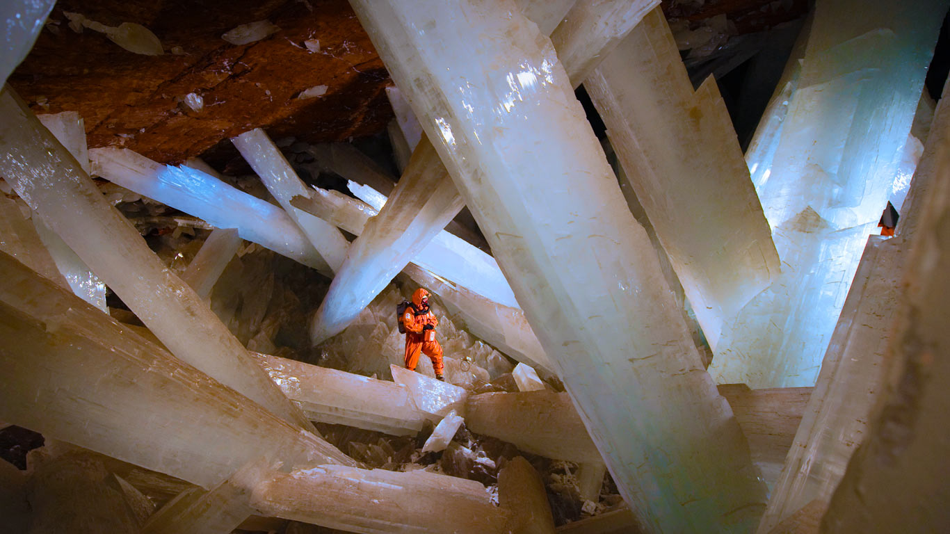 Massive selenite crystals in the Cave of the Crystals in Naica, Mexico (© Carsten Peter/Getty Images)(Bing United Kingdom)