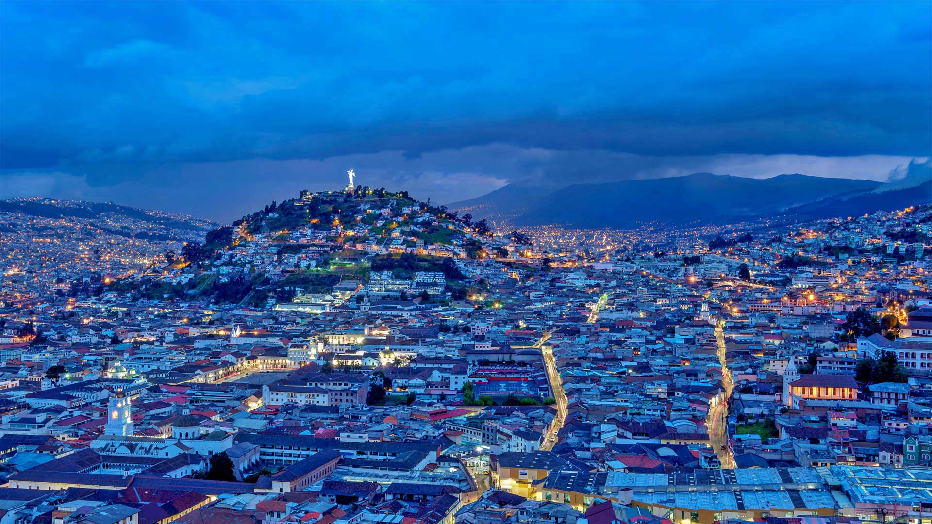 Old Town and El Panecillo Hill in Quito, Ecuador (© Karol Kozlowski/plainpicture)(Bing Canada)