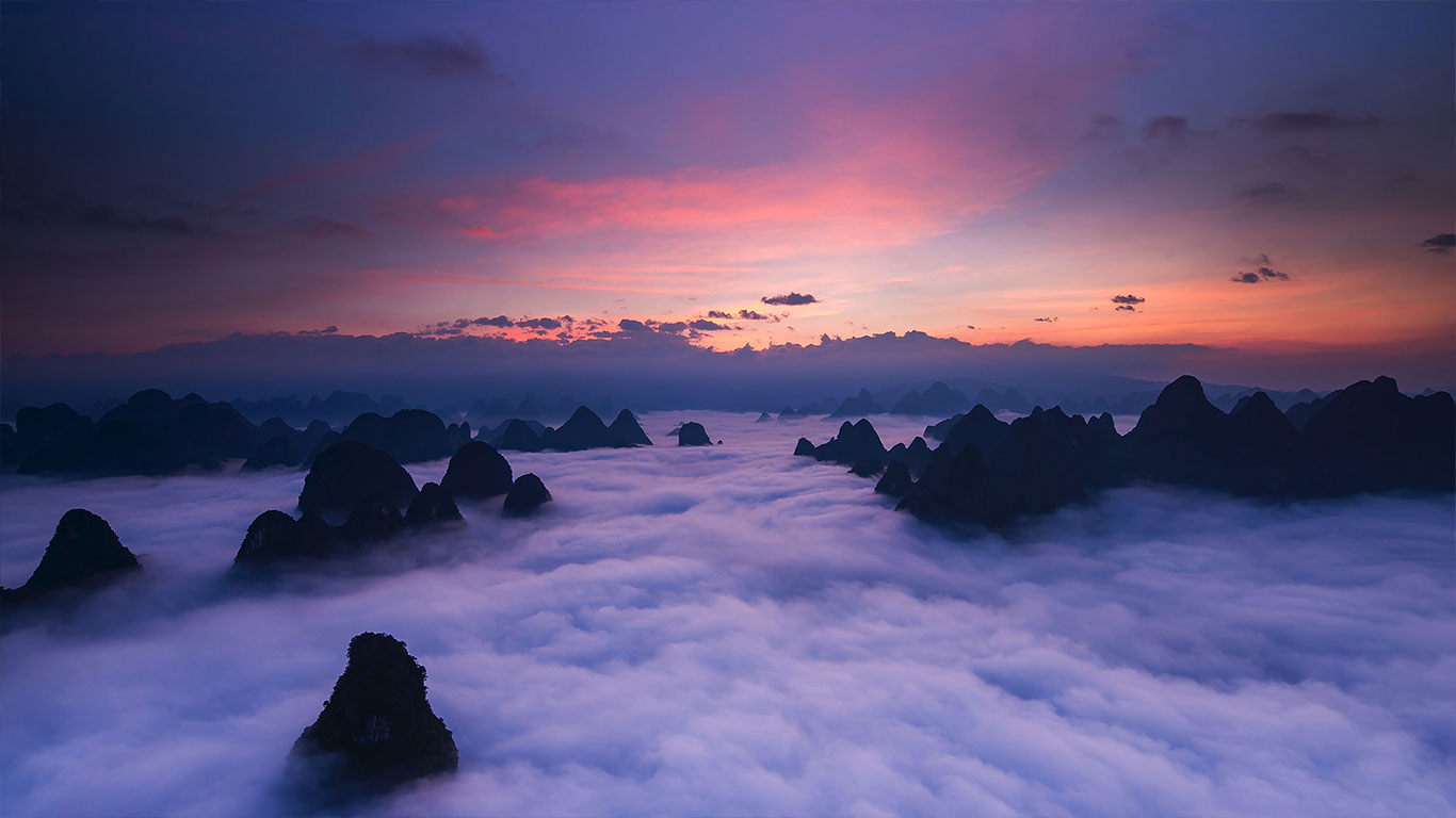 Huangshan mountains in Anhui province, China (© Oktay Ortakcioglu/Getty Images)(Bing United Kingdom)