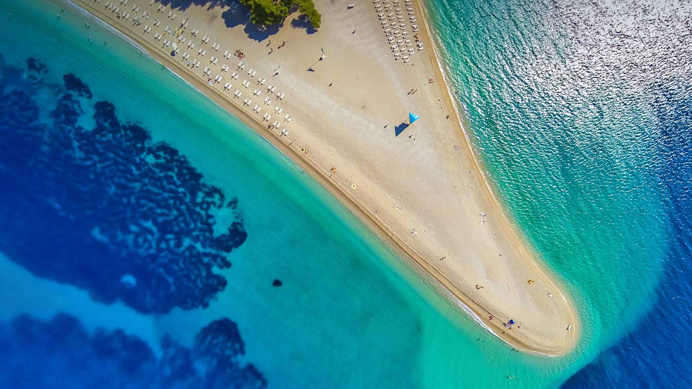 Zlatni Rat on Brač island, Croatia (© mbbirdy/E+/Getty Images)(Bing United Kingdom)