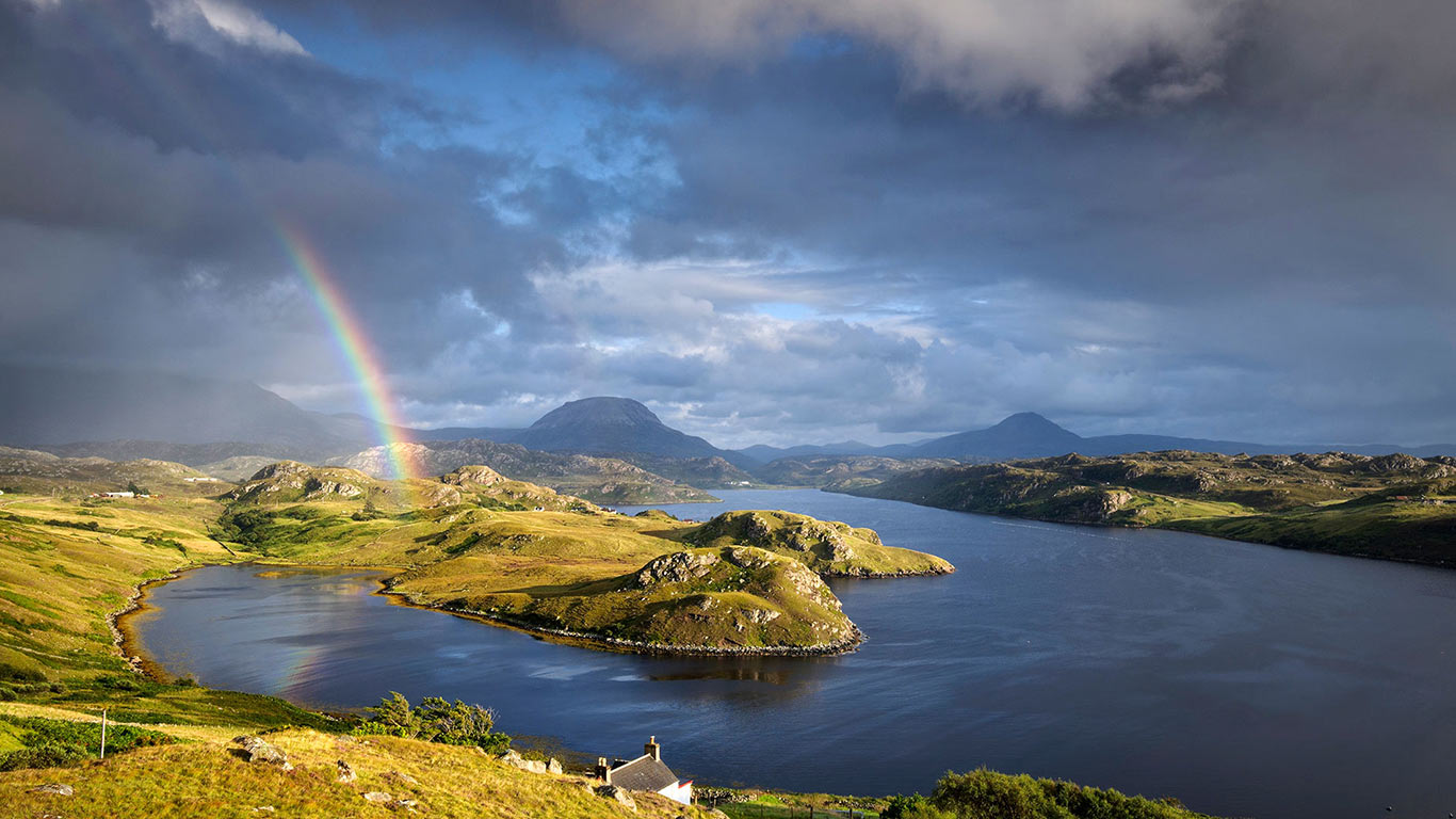 Rainbow at Loch Inchard in North West Highlands, Scotland (© Westend61/Superstock)(Bing United Kingdom)