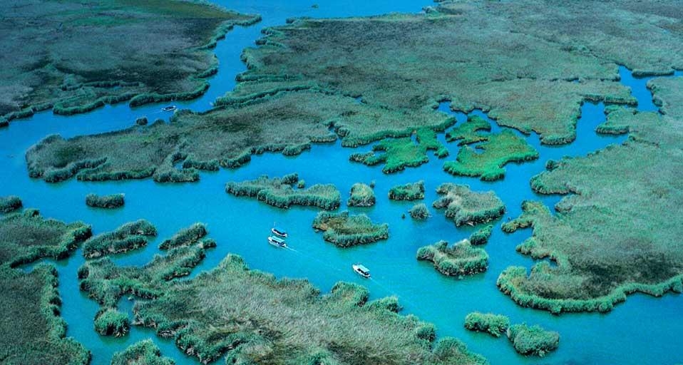 Aerial view of Dalyan River delta near Dalyan, Turkey (© Guido Alberto Rossi/Axiom) &copy; (Bing United Kingdom)