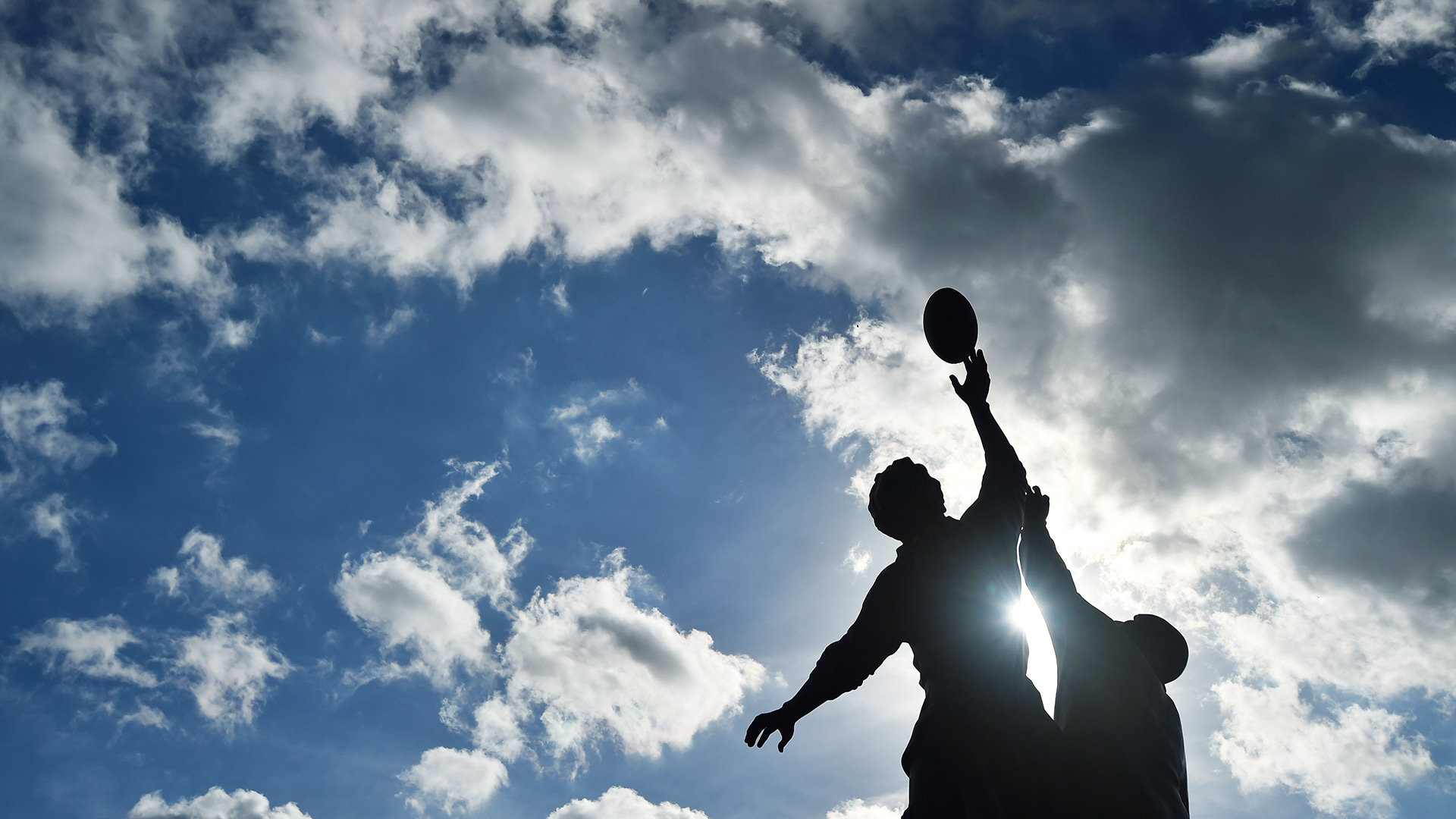 Bronze statue of a rugby line-out by British sculptor Gerald Laing outside Twickenham Stadium, south-west London (© Glyn Kirk/AFP/Getty Images)(Bing United Kingdom)