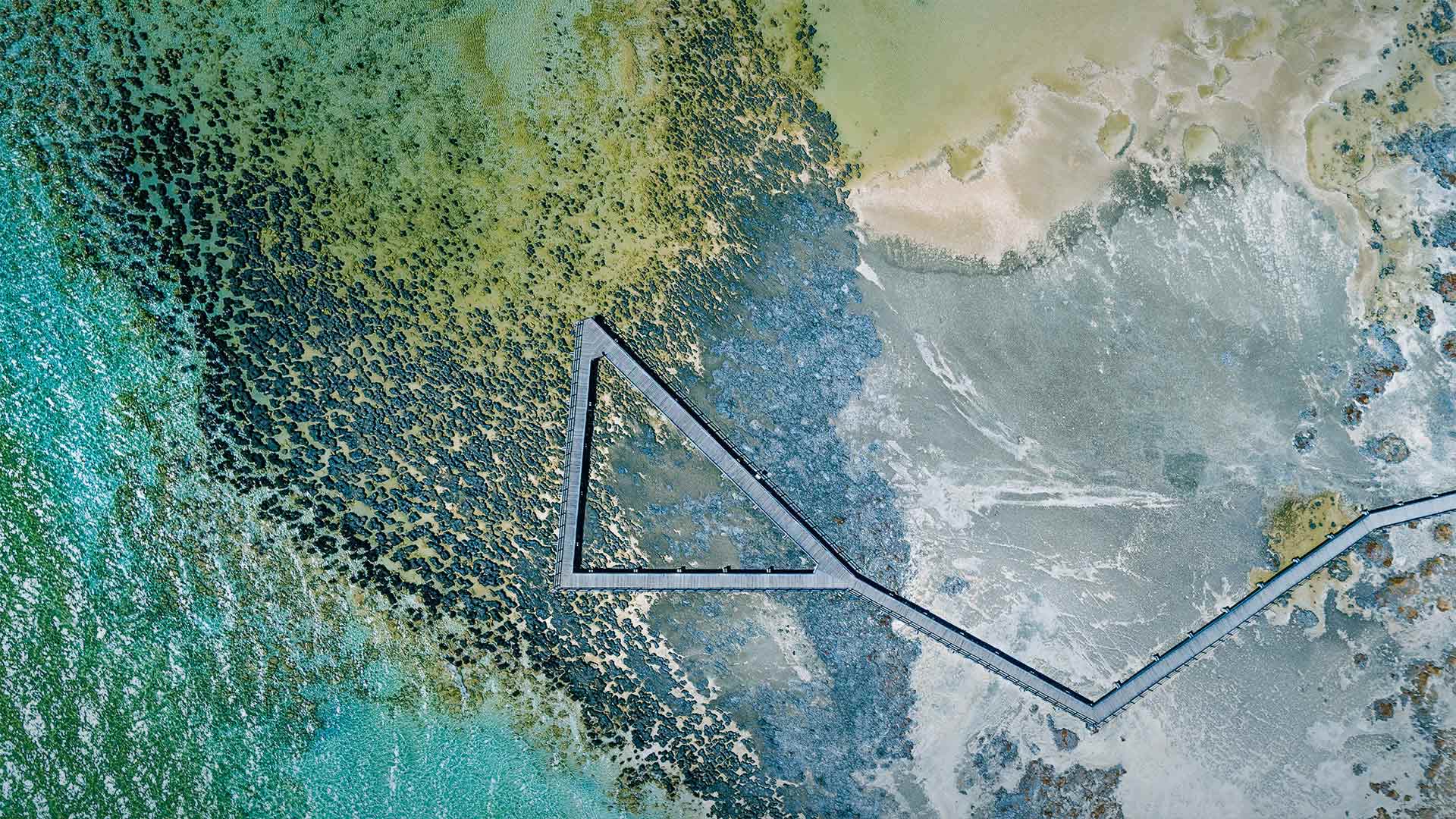 Hamelin Pool Marine Nature Reserve, Shark Bay, Australia (© Abstract Aerial Art/Getty Images)(Bing United Kingdom)