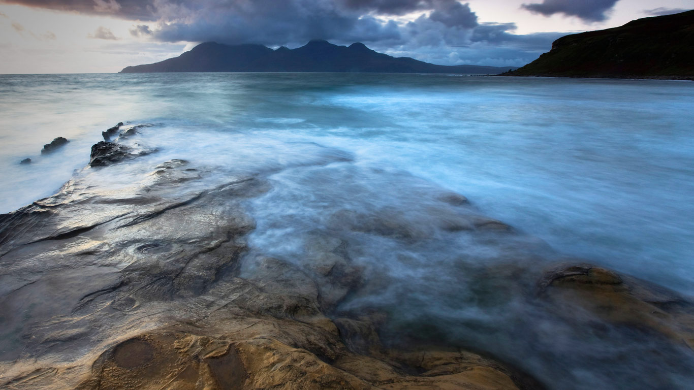 View towards Isle of Rum from Isle of Eigg in the Scottish Inner Hebrides (© Lee Frost/robertharding/Alamy)(Bing United Kingdom)