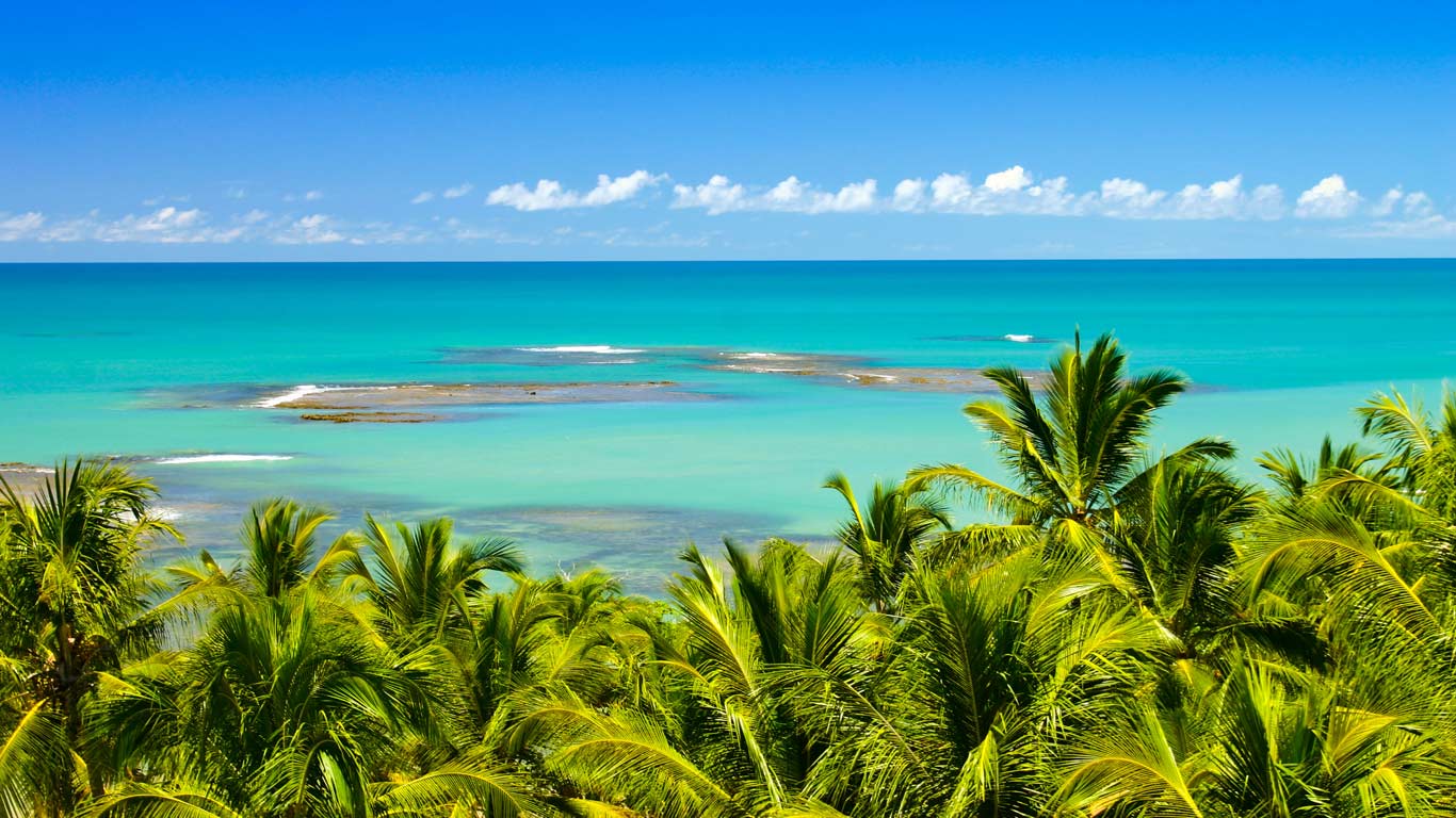 Mirror Beach near Trancoso, Bahia, Brazil (© dri5821/Moment Open/Getty Images)(Bing United Kingdom)