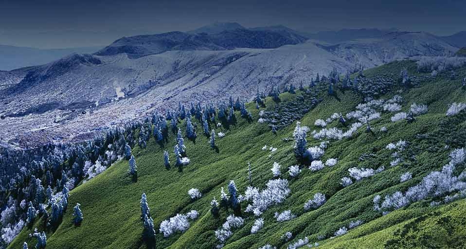 ｢草津白根山｣群馬, 吾妻郡 (© JTB Photo/Japan Travel Bureau/Photolibrary) &copy; (Bing Japan)