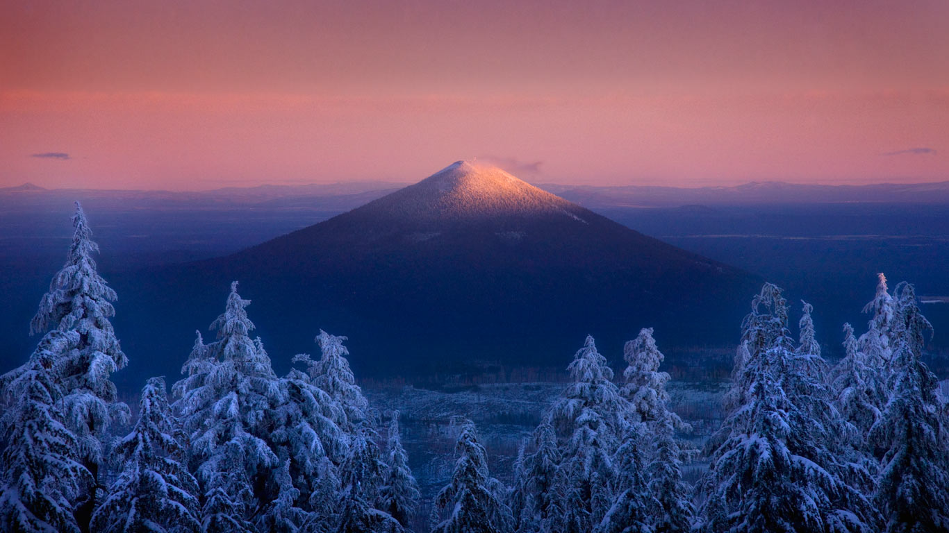 Black Butte, seen from the Mount Jefferson Wilderness, Oregon, USA (© Marc Adamus/Aurora Photos)(Bing United Kingdom)