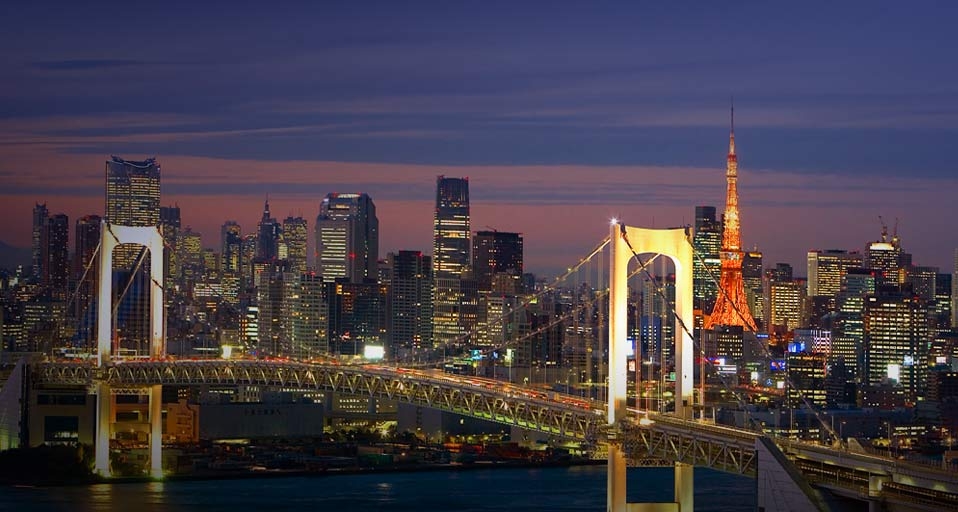 Rainbow Bridge and Tokyo Skyline, Japan -- Jose Fuste Raga/Corbis &copy; (Bing Canada)