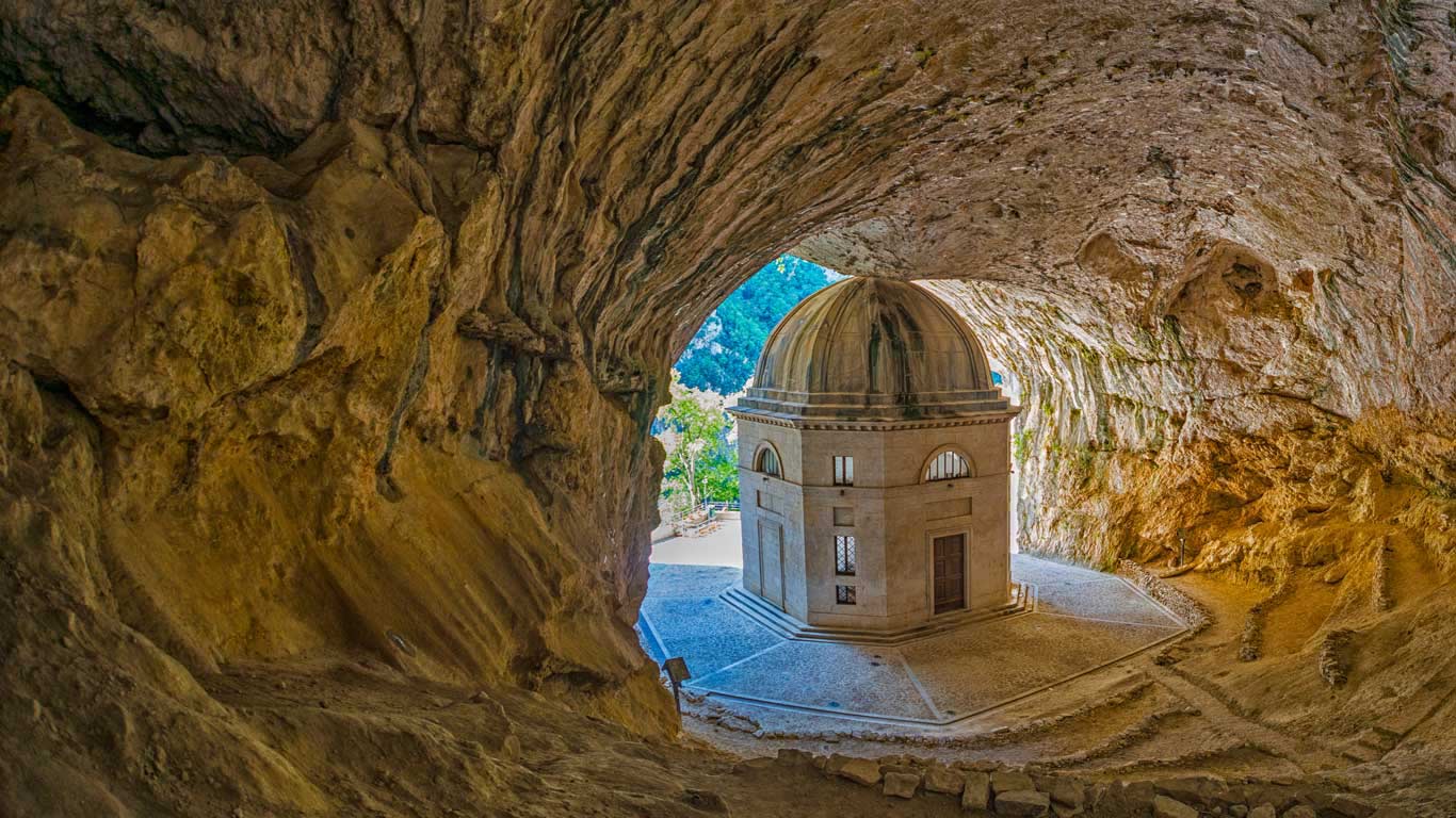 Temple of Valadier, Genga, Italy (© Westend61/Getty Images)(Bing United Kingdom)