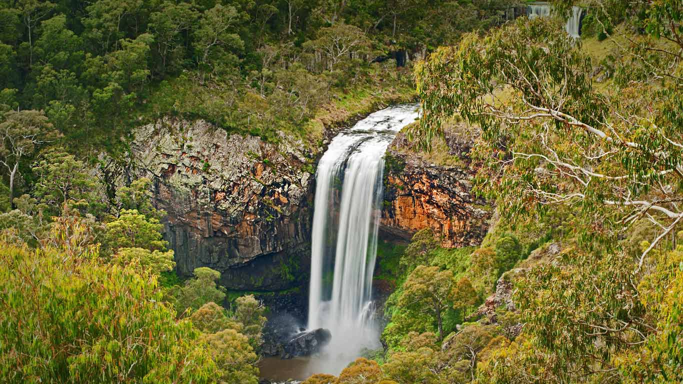 Ebor Falls in the Guy Fawkes River National Park of Australia (© Ingo Oeland/Alamy)(Bing Canada)
