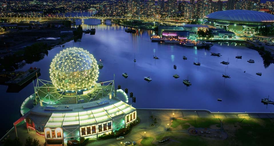 Vancouver, British Columbia, Canada at dusk -- Rudy Sulgan/Corbis &copy; (Bing United Kingdom)