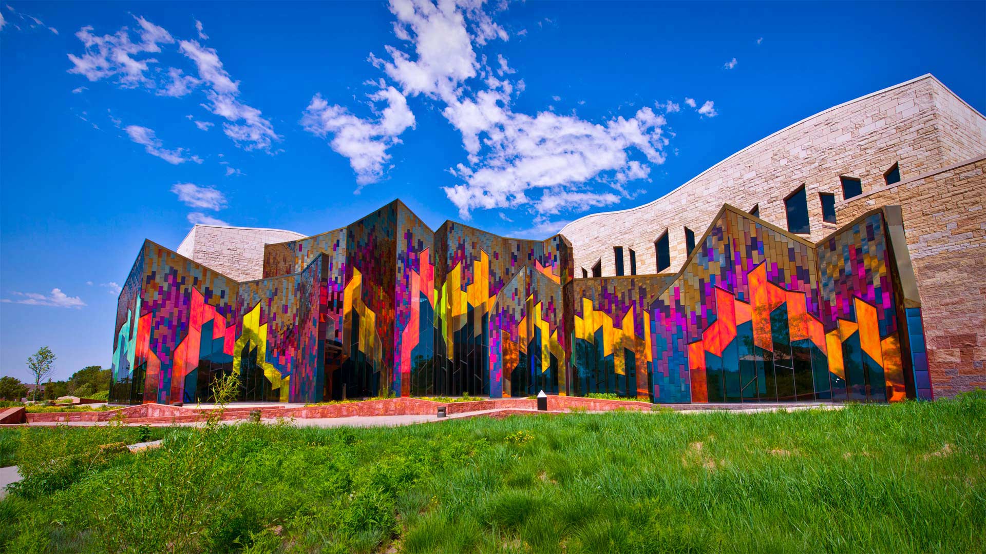 Museum at Prairiefire, Overland Park, Kansas (© Bernard P. Friel/Universal Images Group via Getty Images)(Bing United States)