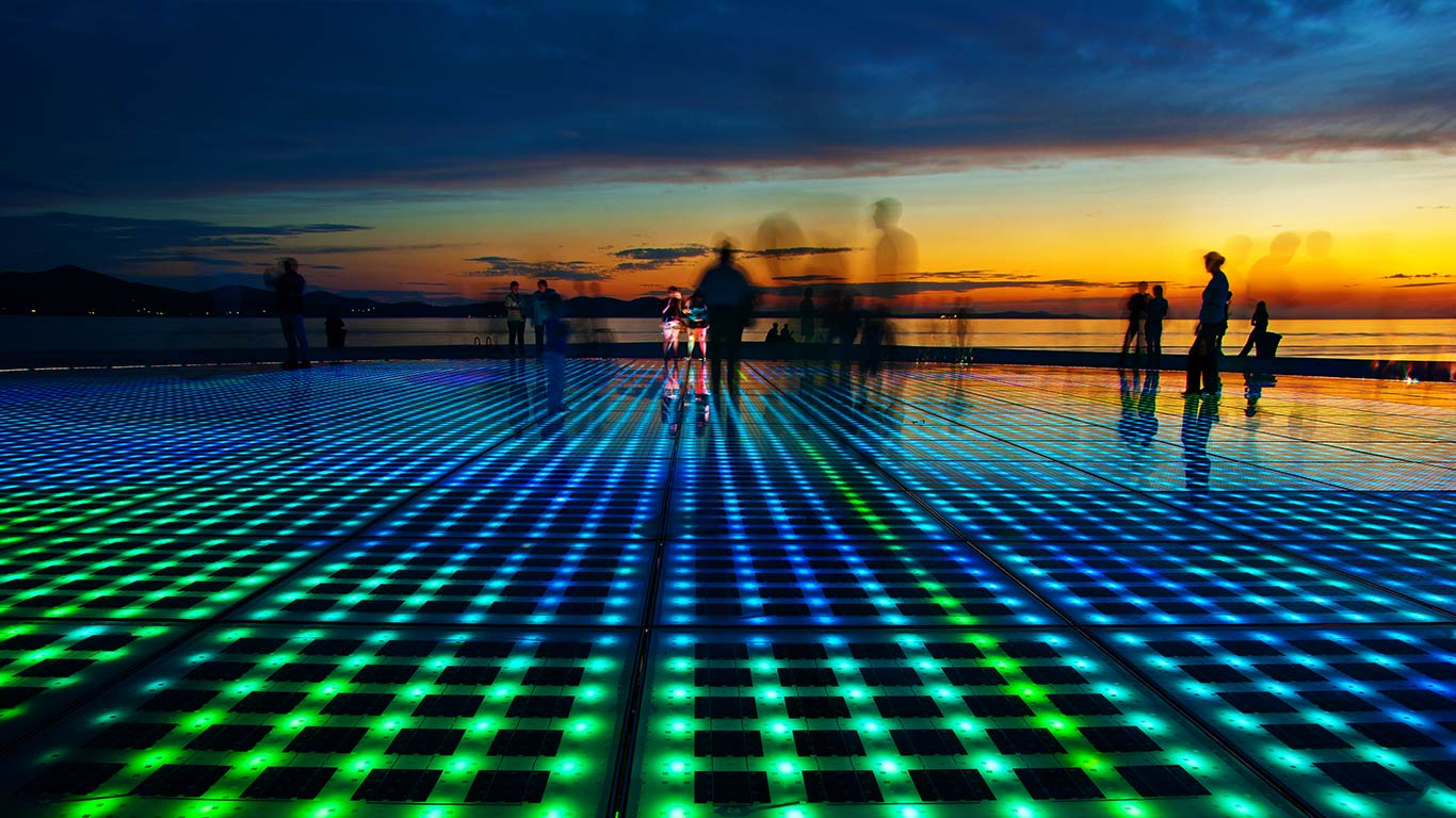 ‘Greeting to the Sun’ installation by Nikola Bašić, Zadar, Croatia (© Ivan Coric/Alamy)(Bing United Kingdom)