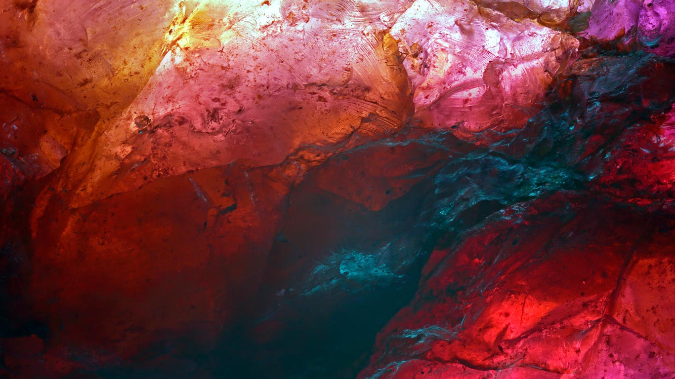Raw garnet from Madagascar (© Walter Geiersperger/Corbis)(Bing Canada)