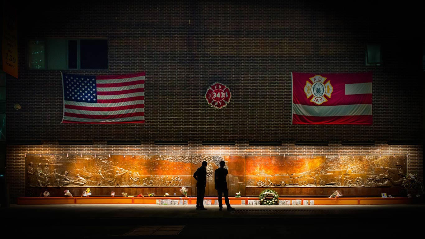 FDNY Memorial Wall for the New York City firefighters who died on 9/11 (© Dmitry Smolyanitsky/500px)(Bing United States)