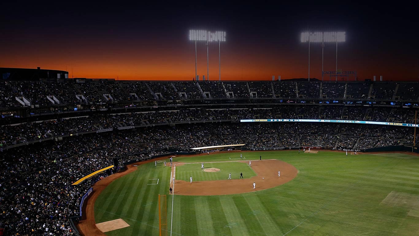 The A’s host the Rangers at the Oakland Coliseum, Sept 23, 2017 (© Lachlan Cunningham/Getty Images)(Bing United States)