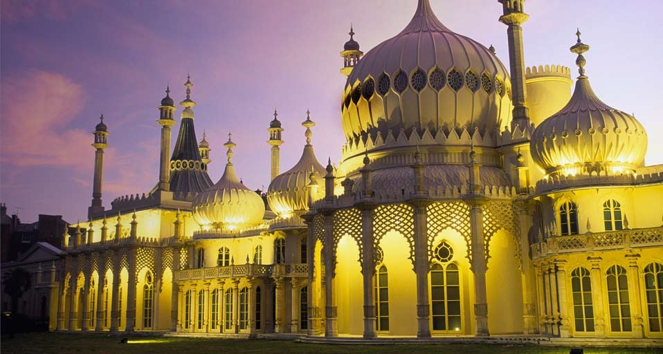 Royal Pavilion in Brighton, UK -- Steve Day/Photolibrary &copy; (Bing Canada)