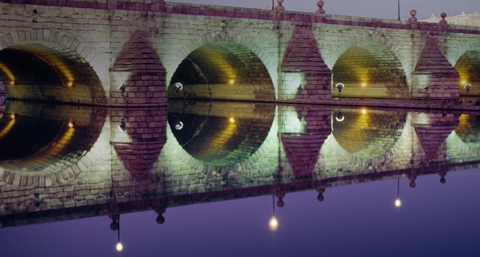 Segovia Bridge at night in Madrid, Spain (© María Galán/age fotostock) &copy; (Bing United Kingdom)