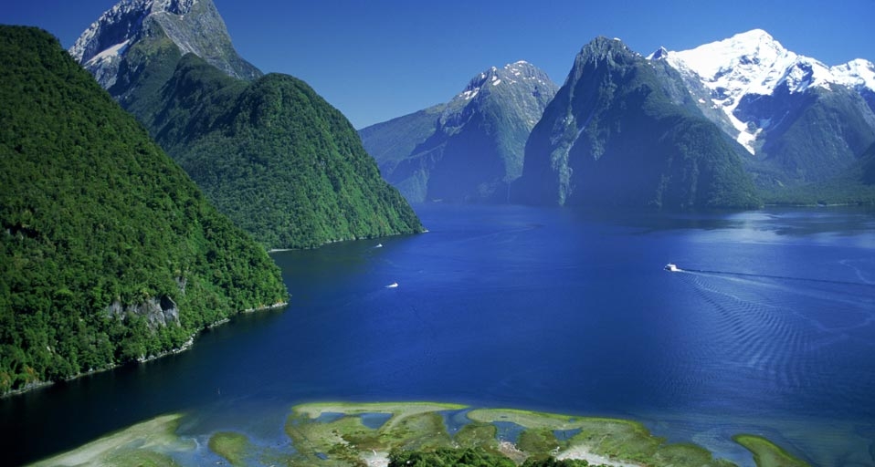 Lion Peak above Milford Sound, Fjordland National Park, New Zealand -- Chad Ehlers/Nordic Photos/Photolibrary &copy; (Bing United Kingdom)
