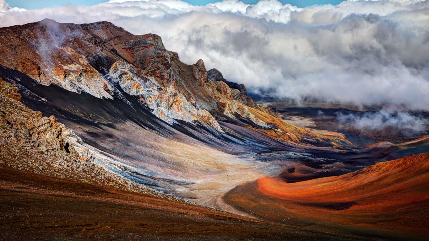 Sliding Sands Trail, Haleakalā National Park, Maui, Hawaii (© Ed Freeman/Getty Images)(Bing United States)