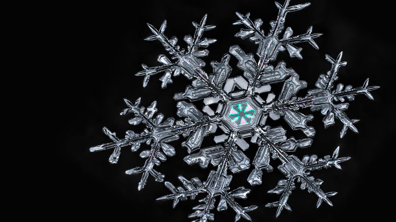 A snowflake (© Don Komarechka/Science Photo Library)(Bing United Kingdom)