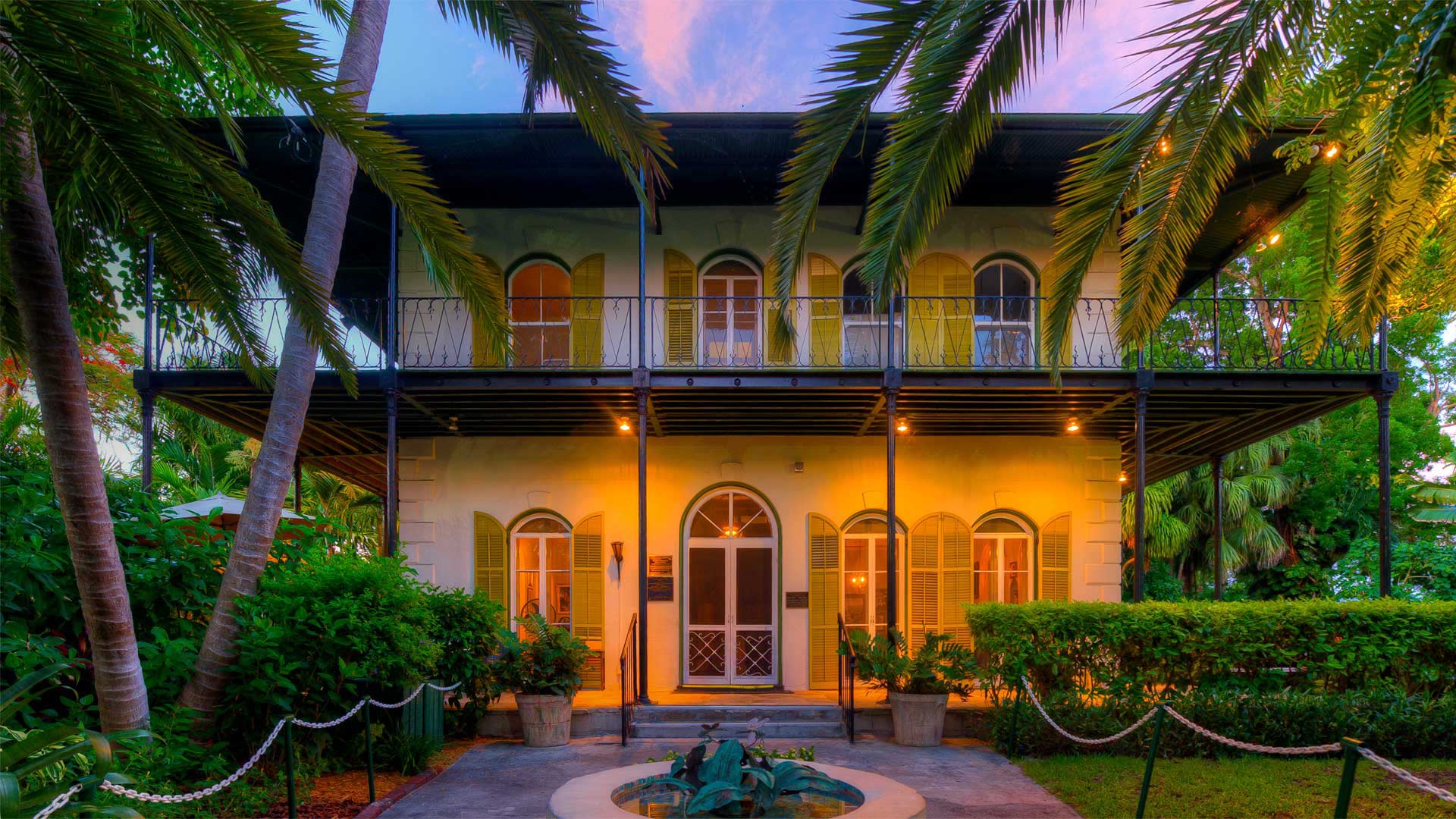 The Ernest Hemingway Home and Museum in Key West, Florida, USA (© Werner Bertsch/eStock Photo)(Bing United Kingdom)