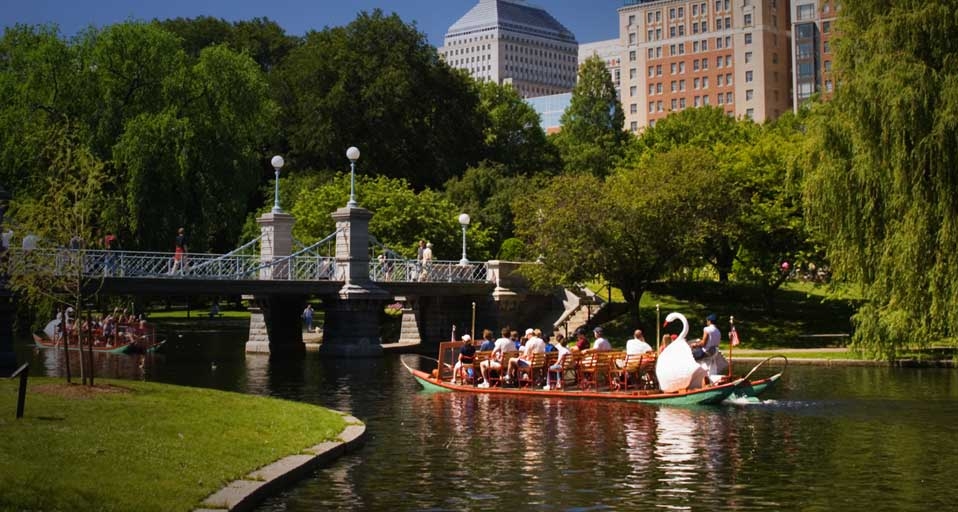 Swan boats at the Lagoon Bridge in the Boston Public Gardens, Boston, Massachusetts, USA -- Amanda Hall/Corbis &copy; (Bing United Kingdom)