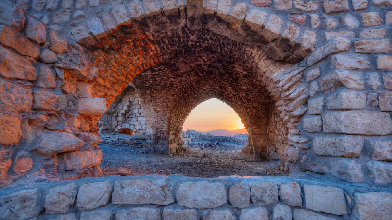 Ruins in Safed, Israel (© Noam Armonn/Corbis)(Bing Canada)