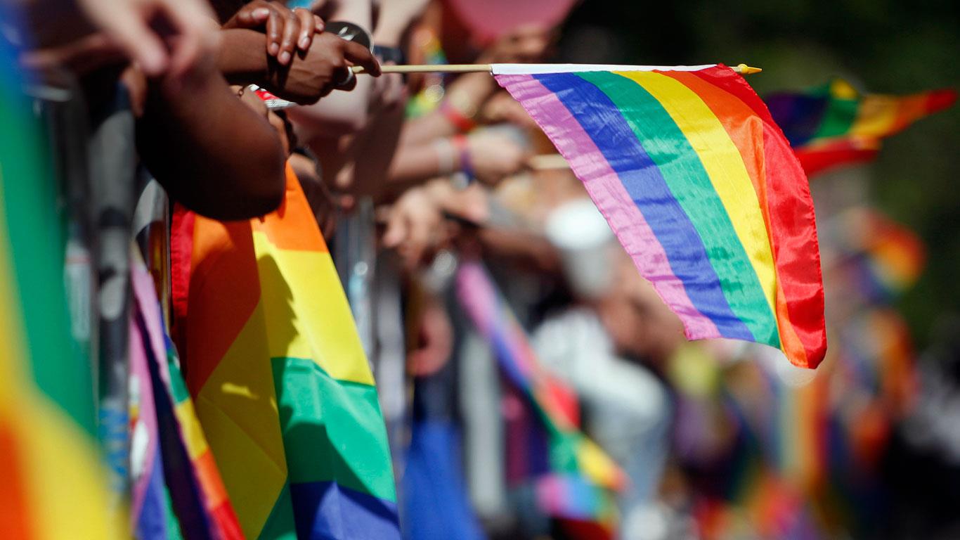New York City’s annual gay pride parade (© Chip East/Reuters/Corbis)(Bing United States)