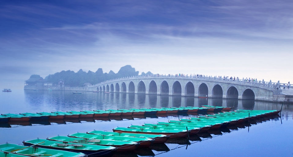 Kunming Lake at the Summer Palace in Beijing, China – SIME/eStock Photo &copy; (Bing United Kingdom)