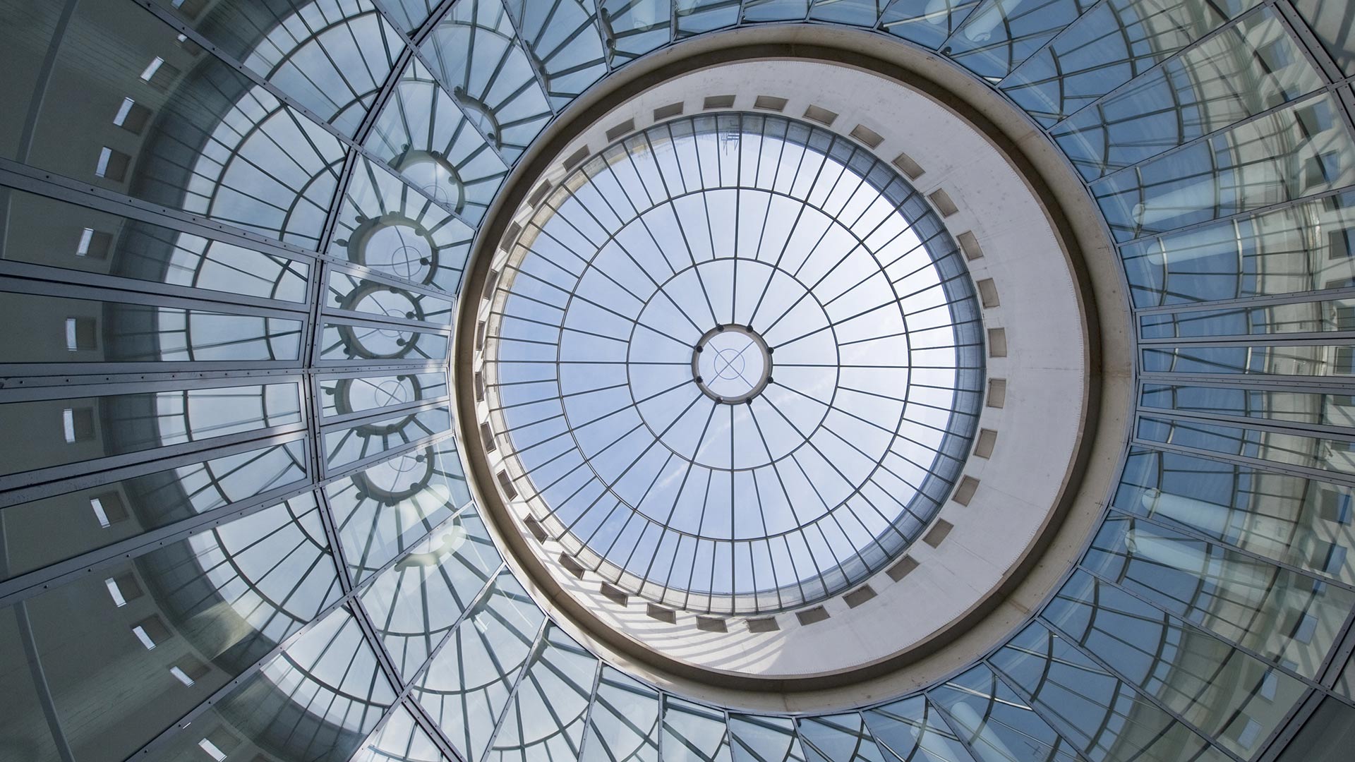 Glaskuppel der Schirn Kunsthalle, Frankfurt am Main, Hessen, Deutschland (© Vincent Jung/F1online/Getty Images)(Bing Deutschland)