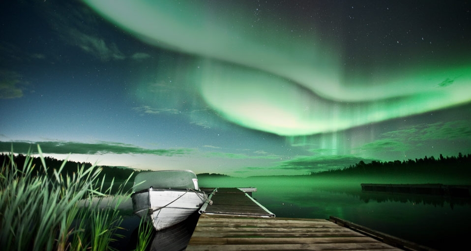 Aurora borealis over Vee Lake near Yellowknife, Canada (© Michael Ericsson/Getty Images) &copy; (Bing United Kingdom)