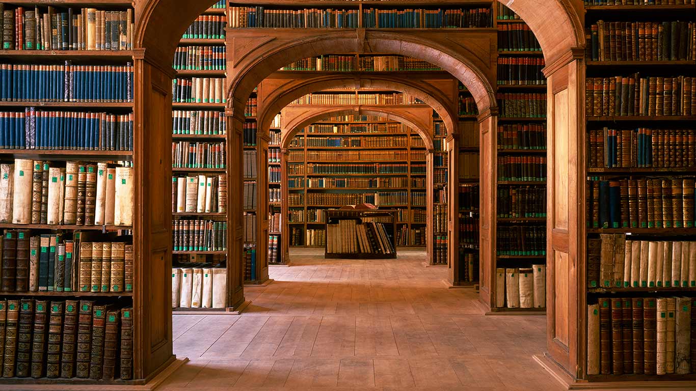 Historischer Büchersaal, Oberlausitzische Bibliothek der Wissenschaften, Görlitz, Sachsen (© Florian Monheim/Arcaid/Corbis)(Bing Deutschland)