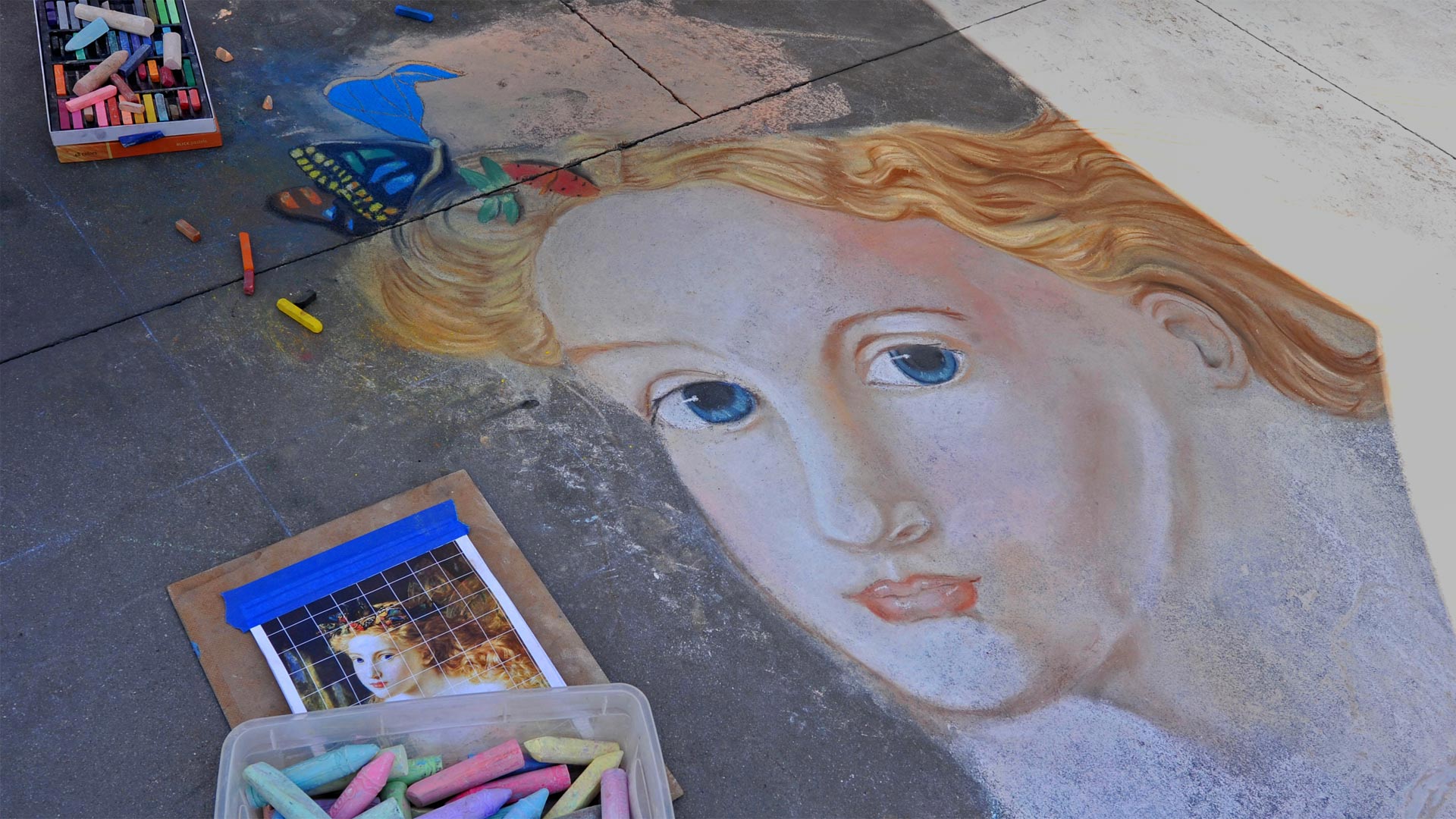 Street art from the 2013 Pasadena Chalk Festival, California, USA (© WENN US/Alamy)(Bing United Kingdom)