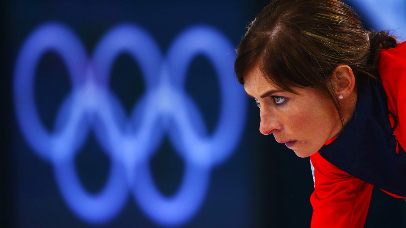 Eve Muirhead of Great Britain looks on during the Bronze medal match between Switzerland and Great Britain on day 13 of the Sochi 2014 Winter Olympics at Ice Cube Curling Center on February 20, 2014 in Sochi, Russia (© Clive Mason/Getty Images)(Bing Unite