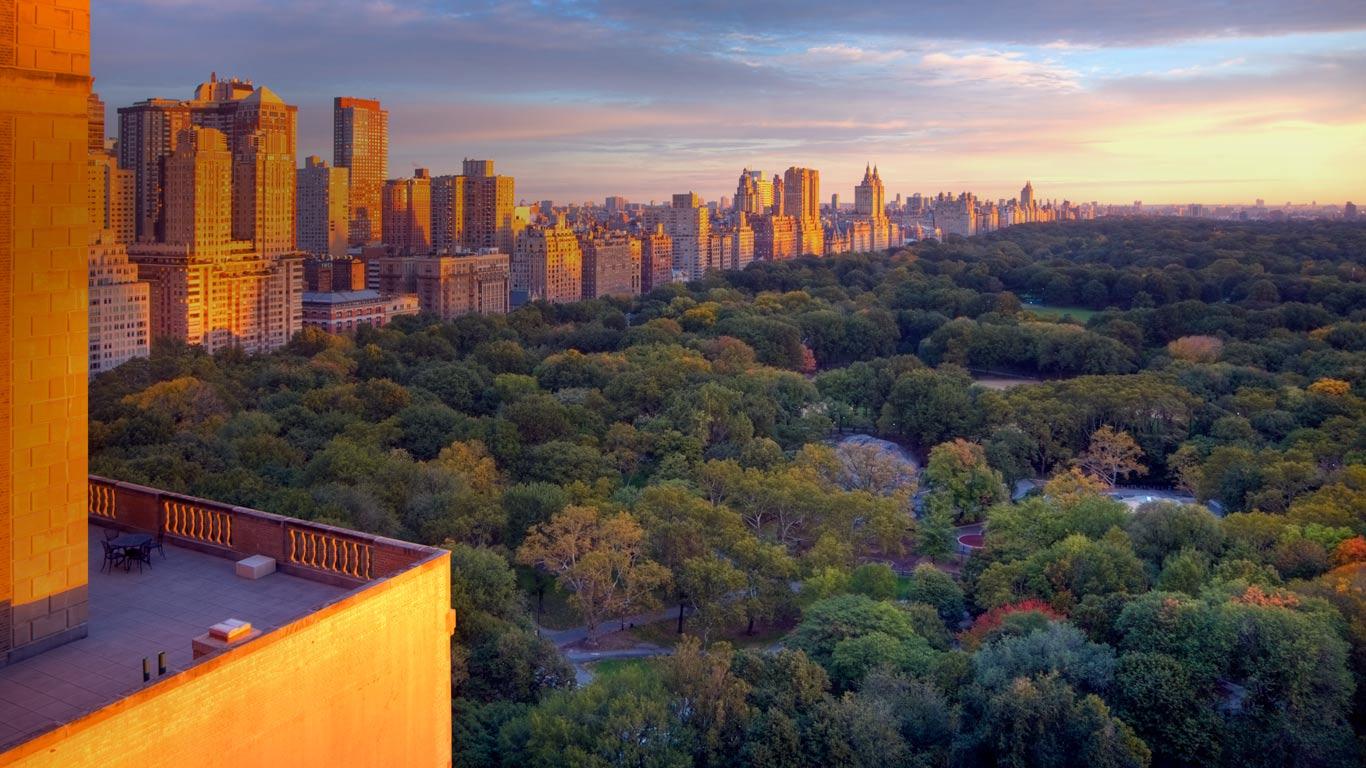 Central Park, Manhattan, New York City, New York, USA (© Jon Arnold/Corbis)(Bing United Kingdom)