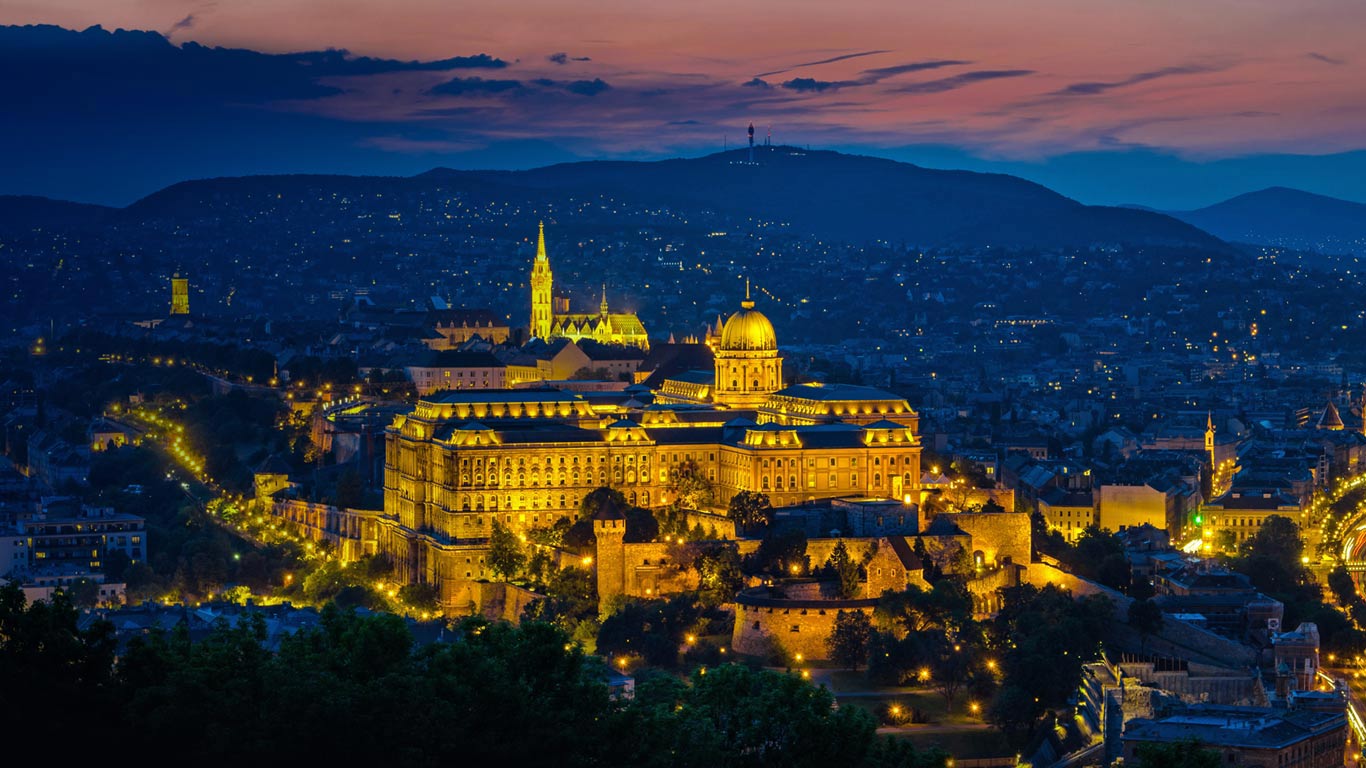 Buda Castle seen from Gellért Hill in Budapest, Hungary (© Ionut David/Alamy)(Bing United Kingdom)