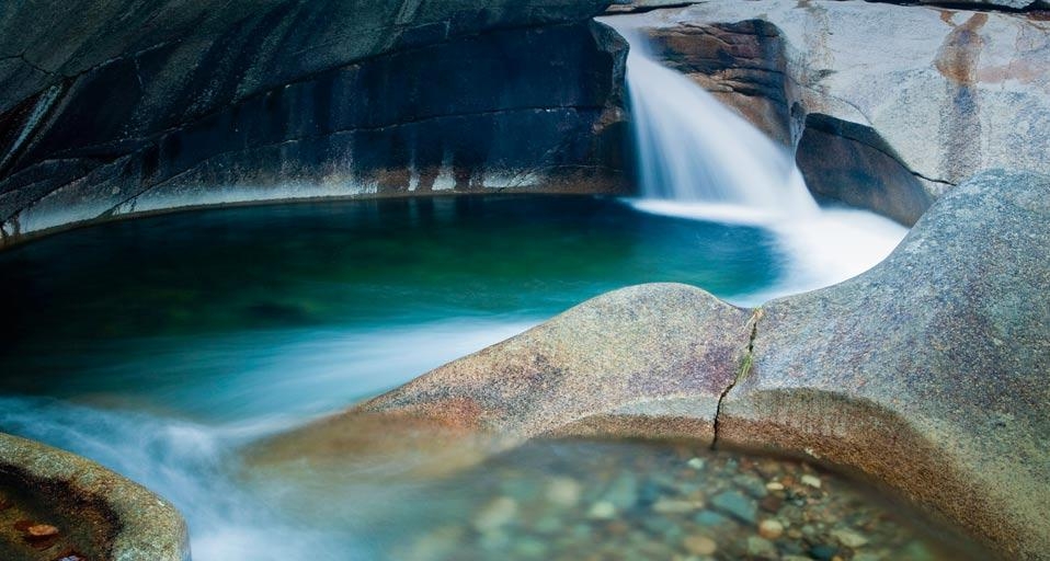 The Basin in Franconia Notch State Park, New Hampshire, USA (© Danita Delimont/Getty Images) &copy; (Bing United Kingdom)